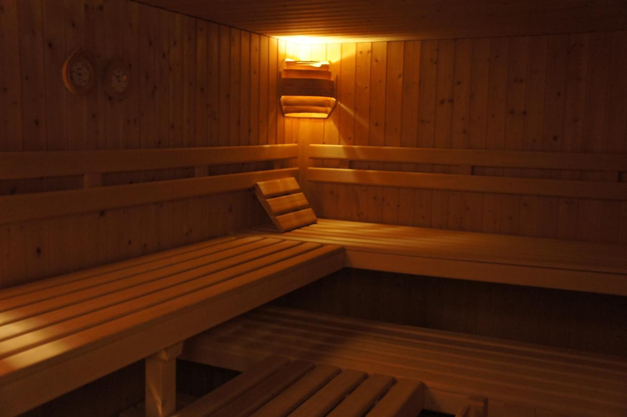 Arena Guesthouse Флимс Экстерьер фото